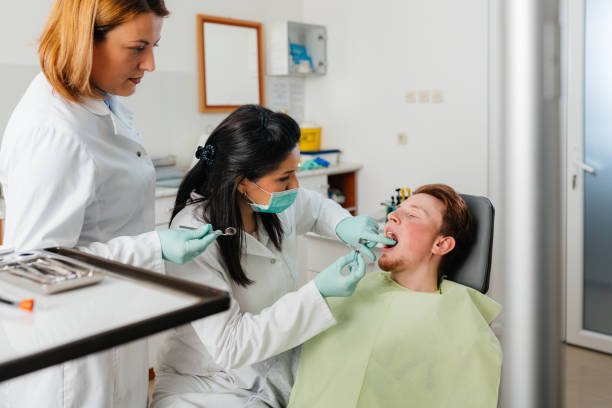 Best Broken or Cracked Tooth Emergency Dentist in Franklin, MI